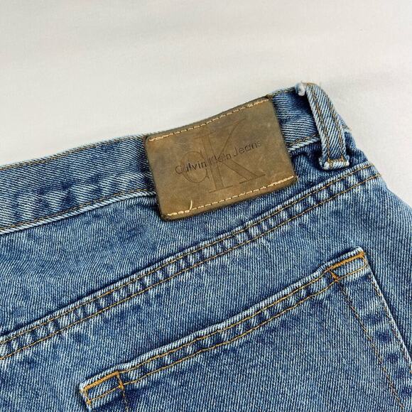 CLAUDIA | Calvin Klein Jeans Size 34 L to XL Cuttoff High Rise Mom Denim Shorts - Picture 6 of 6